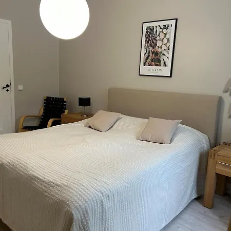 Apartment Upea Kolmio Etu-toeoeloessae